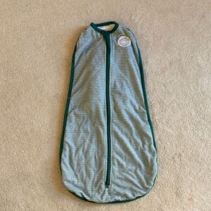 Dreamland Baby Bamboo Classic Swaddle (Non-weighted) Size 0-6 months